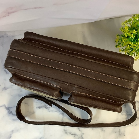 GUC Gucci Beige and Brown Shoulder Bag with Red and Green Stripe - Picture 8 of 11